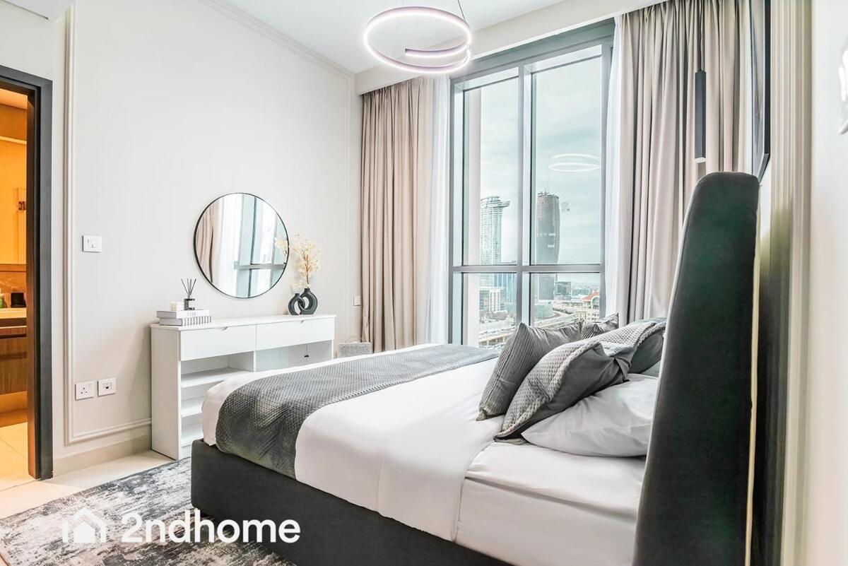 Downtown Views 1 - Direct Access To Mall Apartment