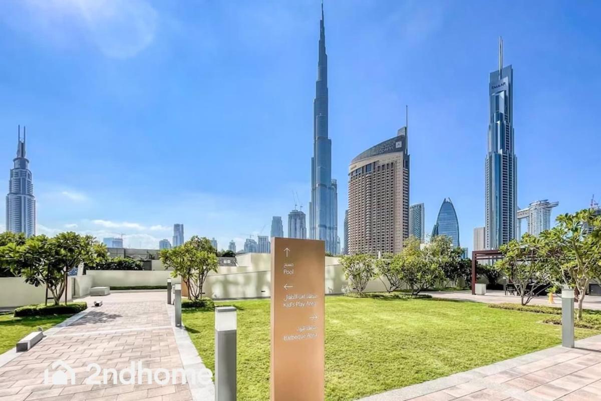 Downtown Views 1 - Direct Access To Mall Apartment
