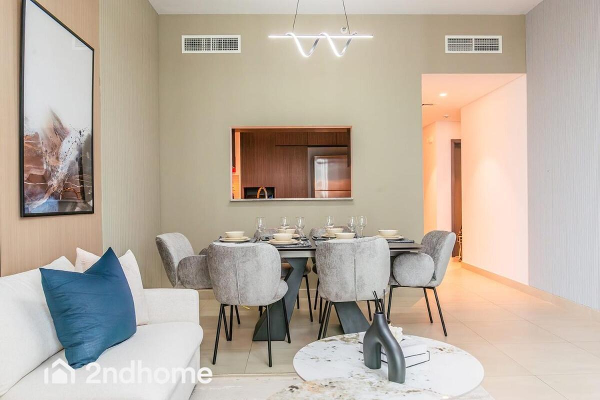 Downtown Views 1 - Direct Access To Mall Apartment *