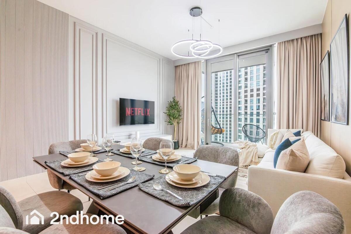 Downtown Views 1 - Direct Access To Mall Apartment